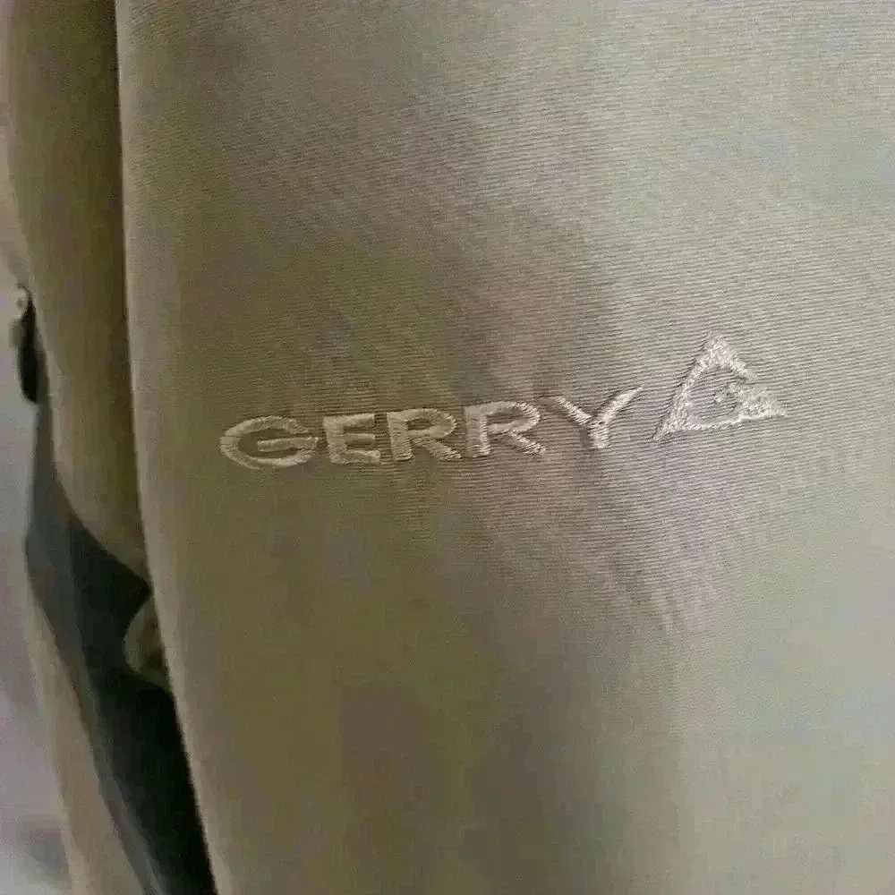 Gerry Men's Grey Insulated Jacket Snap Button & Zip Front & Side Pocket Size L